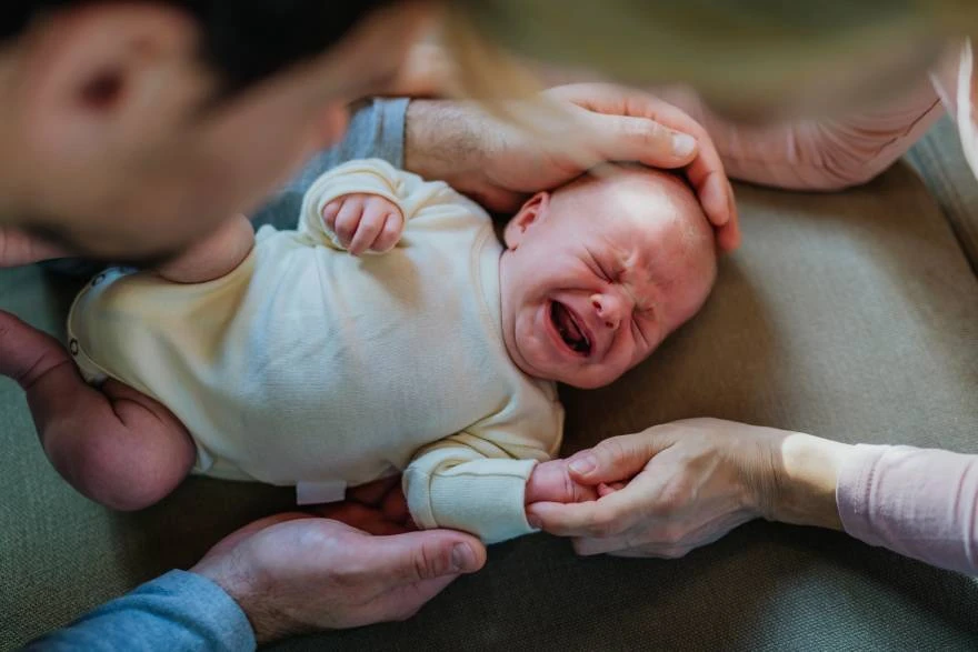 Od kada bebe smeju u njihalicu?