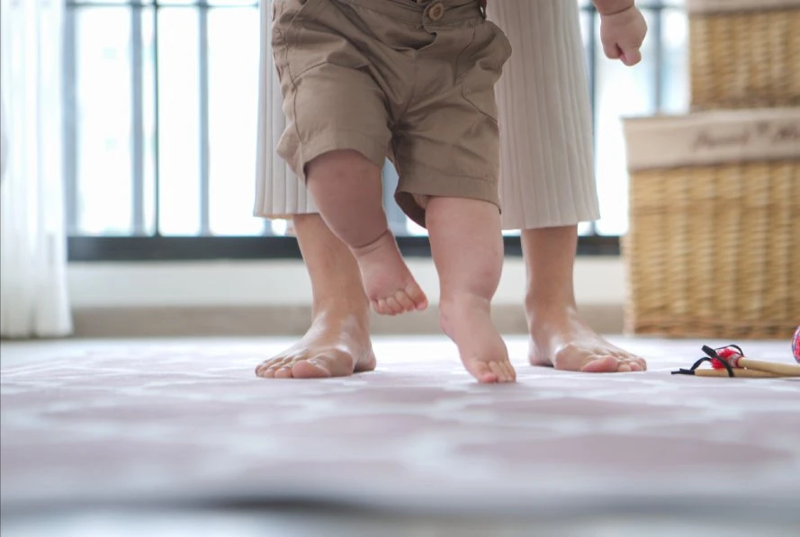 Zašto deca hodaju na prstima i da li treba korigovati ovu naviku?