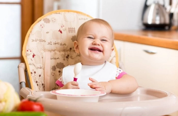 Prvi zalogaj - uvođenje novih namirnica kod beba