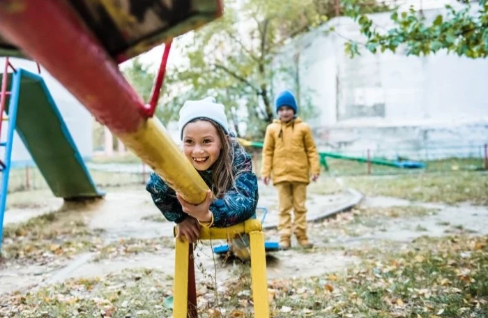Kako su se deca igrala u prošlosti kad nije bilo interneta i televizije?