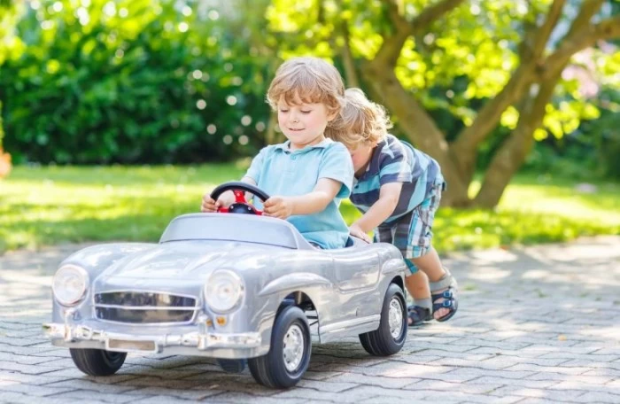 Zabava i rekreacija dece na otvorenom