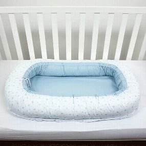 Deksi bebi jastuk gnezdo Tri Drugara u Parizu, Plava