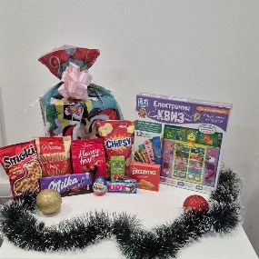 Novogodišnji slatki paketić za devojčice od 2499 din 2025, 3-5g